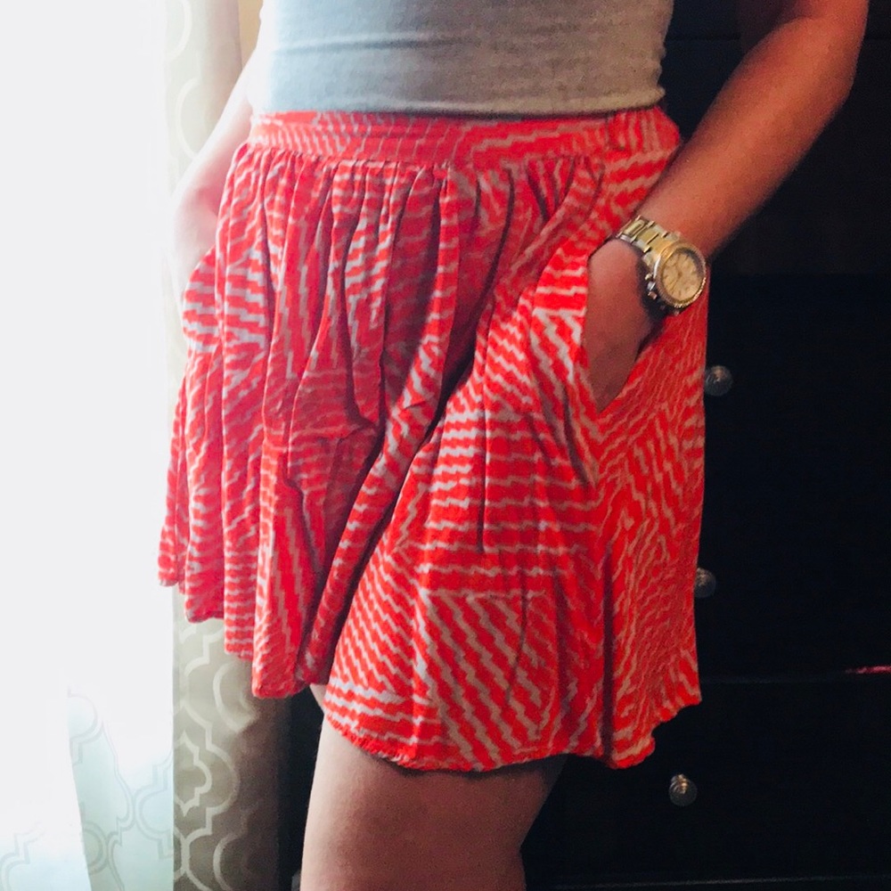 HP Circle skirt w/ pockets - Picture 2 of 3